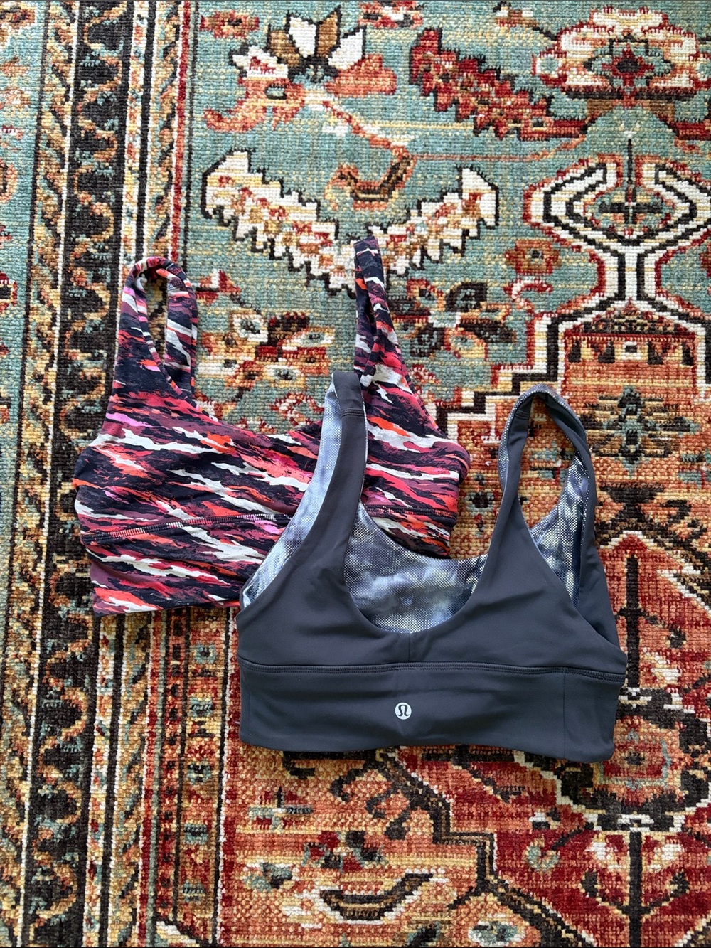 lululemon athletica Black Sports Bra & Pink Multi-Print Sports Bra bundle!